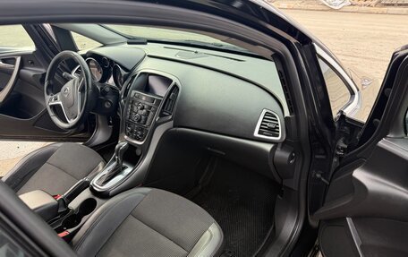 Opel Astra J, 2013 год, 790 000 рублей, 11 фотография