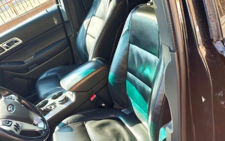 Ford Explorer VI, 2013 год, 1 500 000 рублей, 10 фотография