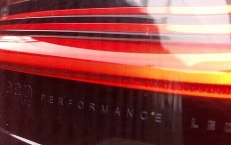 Jeep Compass II, 2021 год, 2 000 000 рублей, 13 фотография