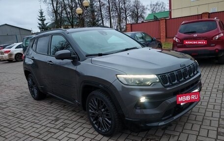 Jeep Compass II, 2021 год, 2 000 000 рублей, 33 фотография