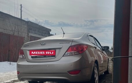 Hyundai Solaris II рестайлинг, 2013 год, 900 000 рублей, 10 фотография