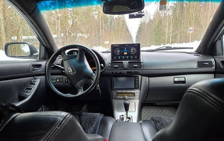 Toyota Avensis III рестайлинг, 2005 год, 699 000 рублей, 5 фотография