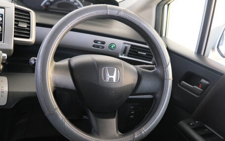 Honda Freed I, 2010 год, 999 000 рублей, 13 фотография