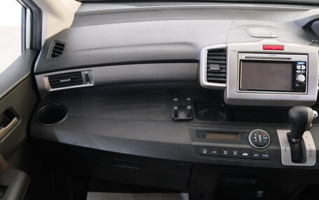 Honda Freed I, 2010 год, 999 000 рублей, 18 фотография