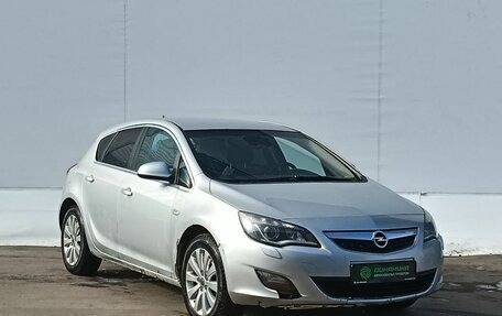 Opel Astra J, 2011 год, 595 000 рублей, 3 фотография