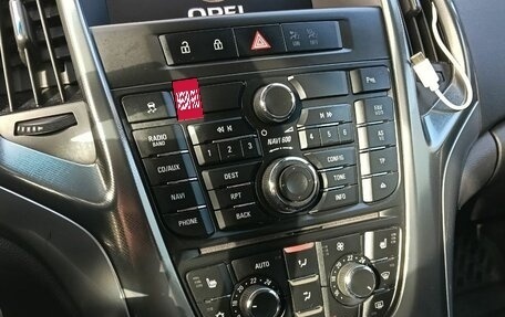 Opel Astra J, 2011 год, 595 000 рублей, 13 фотография