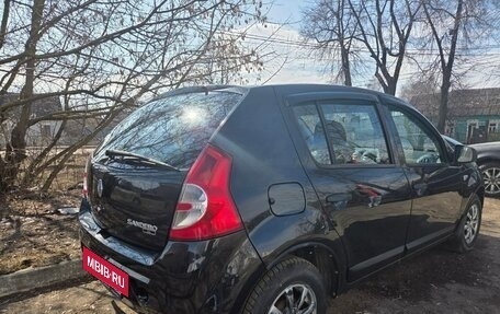 Renault Sandero I, 2012 год, 359 000 рублей, 2 фотография