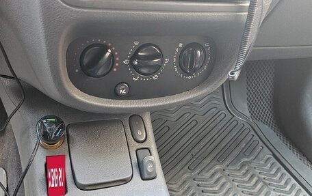 Renault Clio III, 2001 год, 429 000 рублей, 6 фотография