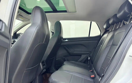 Volkswagen T-Cross I, 2022 год, 1 490 040 рублей, 12 фотография