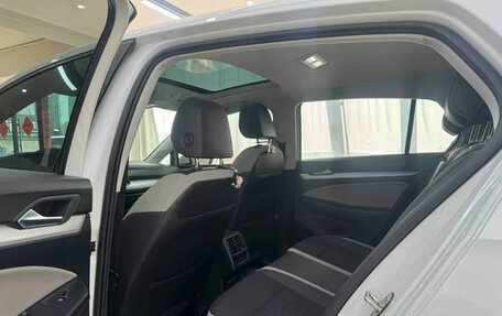 Volkswagen Golf VIII, 2022 год, 1 666 040 рублей, 16 фотография