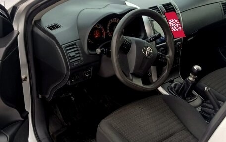 Toyota Corolla, 2011 год, 745 000 рублей, 18 фотография