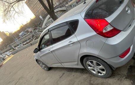 Hyundai Solaris II рестайлинг, 2012 год, 450 000 рублей, 3 фотография