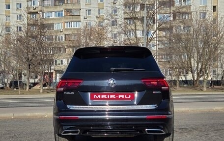 Volkswagen Tiguan II, 2018 год, 3 600 000 рублей, 7 фотография