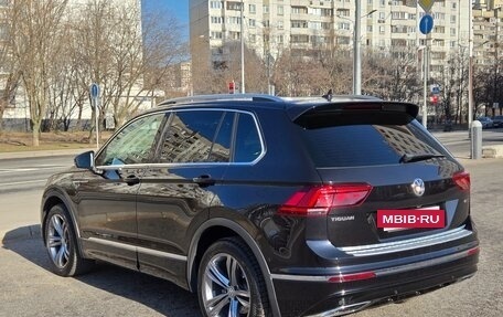 Volkswagen Tiguan II, 2018 год, 3 600 000 рублей, 8 фотография