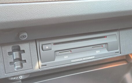 Volkswagen Tiguan II, 2018 год, 3 600 000 рублей, 23 фотография