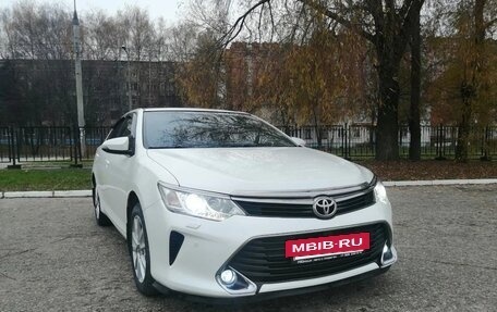 Toyota Camry, 2016 год, 1 950 000 рублей, 7 фотография