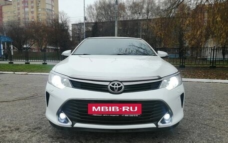 Toyota Camry, 2016 год, 1 950 000 рублей, 6 фотография