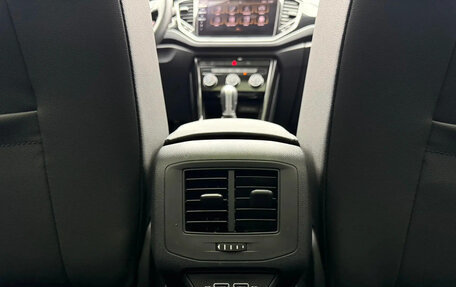 Volkswagen T-Roc I, 2022 год, 1 550 040 рублей, 9 фотография