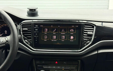 Volkswagen T-Roc I, 2022 год, 1 550 040 рублей, 12 фотография