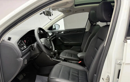 Volkswagen T-Roc I, 2022 год, 1 550 040 рублей, 17 фотография