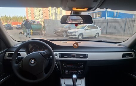 BMW 3 серия, 2010 год, 750 000 рублей, 9 фотография