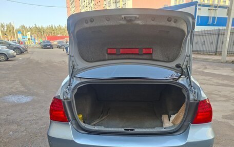 BMW 3 серия, 2010 год, 750 000 рублей, 8 фотография