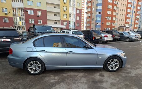 BMW 3 серия, 2010 год, 750 000 рублей, 16 фотография