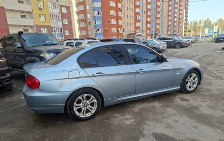 BMW 3 серия, 2010 год, 750 000 рублей, 15 фотография