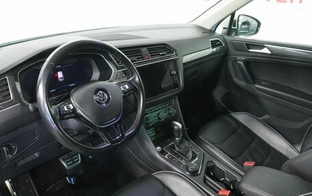 Volkswagen Tiguan II, 2018 год, 2 158 000 рублей, 9 фотография