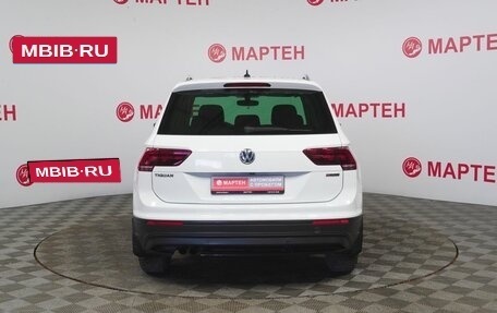 Volkswagen Tiguan II, 2018 год, 2 158 000 рублей, 6 фотография