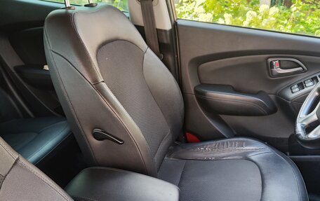 Hyundai ix35 I рестайлинг, 2014 год, 1 500 000 рублей, 16 фотография