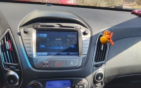 Hyundai ix35 I рестайлинг, 2014 год, 1 500 000 рублей, 14 фотография