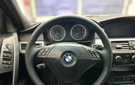 BMW 5 серия, 2004 год, 1 129 000 рублей, 13 фотография