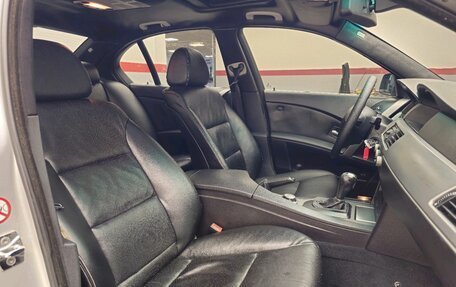 BMW 5 серия, 2004 год, 1 129 000 рублей, 15 фотография