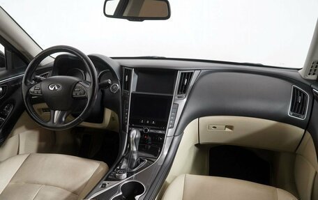 Infiniti Q50 I рестайлинг, 2016 год, 1 750 000 рублей, 11 фотография