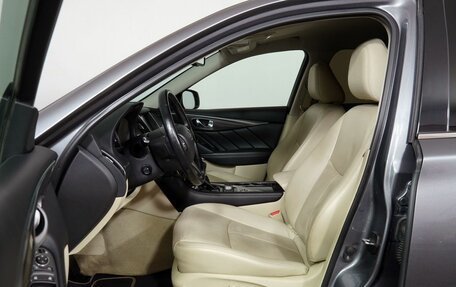 Infiniti Q50 I рестайлинг, 2016 год, 1 750 000 рублей, 8 фотография