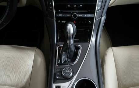 Infiniti Q50 I рестайлинг, 2016 год, 1 750 000 рублей, 22 фотография