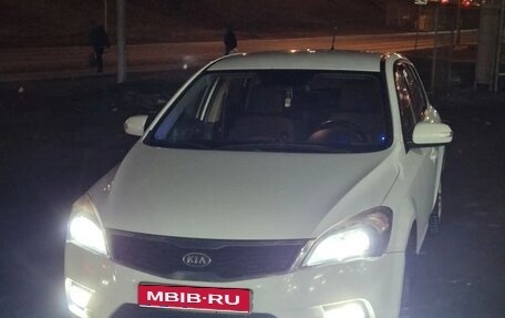 KIA cee'd I рестайлинг, 2011 год, 850 000 рублей, 1 фотография