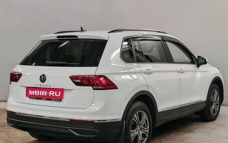 Volkswagen Tiguan II, 2021 год, 2 913 000 рублей, 5 фотография