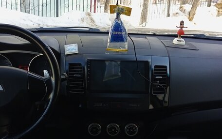 Mitsubishi Outlander III рестайлинг 3, 2008 год, 1 153 000 рублей, 24 фотография