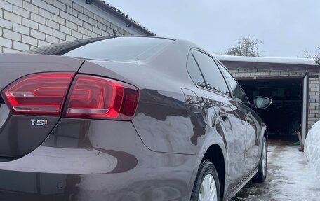 Volkswagen Jetta VI, 2014 год, 1 030 000 рублей, 5 фотография