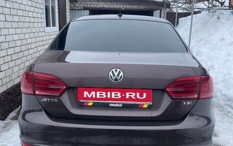 Volkswagen Jetta VI, 2014 год, 1 030 000 рублей, 4 фотография