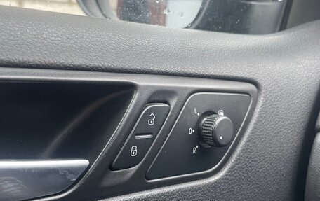 Volkswagen Jetta VI, 2014 год, 1 030 000 рублей, 19 фотография