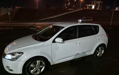 KIA cee'd I рестайлинг, 2011 год, 850 000 рублей, 6 фотография