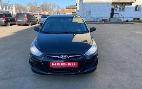 Hyundai Solaris II рестайлинг, 2011 год, 950 000 рублей, 8 фотография