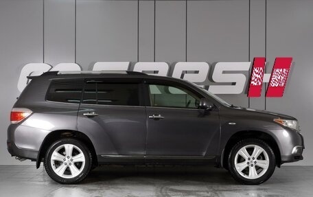 Toyota Highlander III, 2011 год, 1 869 000 рублей, 5 фотография