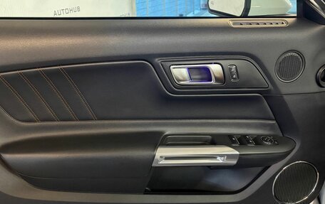 Ford Mustang VI рестайлинг, 2018 год, 3 150 000 рублей, 13 фотография