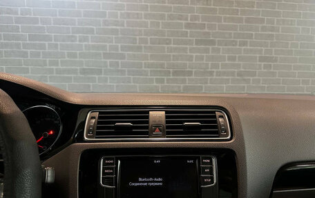 Volkswagen Jetta VI, 2018 год, 1 400 000 рублей, 10 фотография