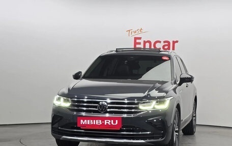 Volkswagen Tiguan II, 2023 год, 2 800 040 рублей, 3 фотография