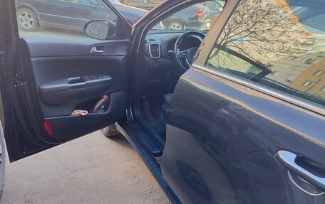 KIA Sportage IV рестайлинг, 2020 год, 2 520 000 рублей, 2 фотография